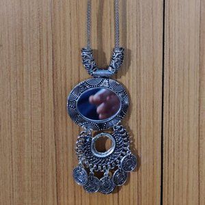 Traditional neckpiece